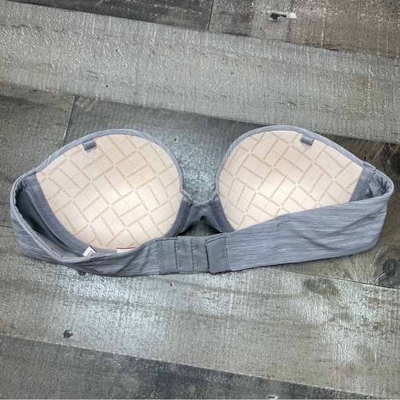 Victoria’s Secret Multi-way Multiposition Bra size 32B - Picture 5 of 13